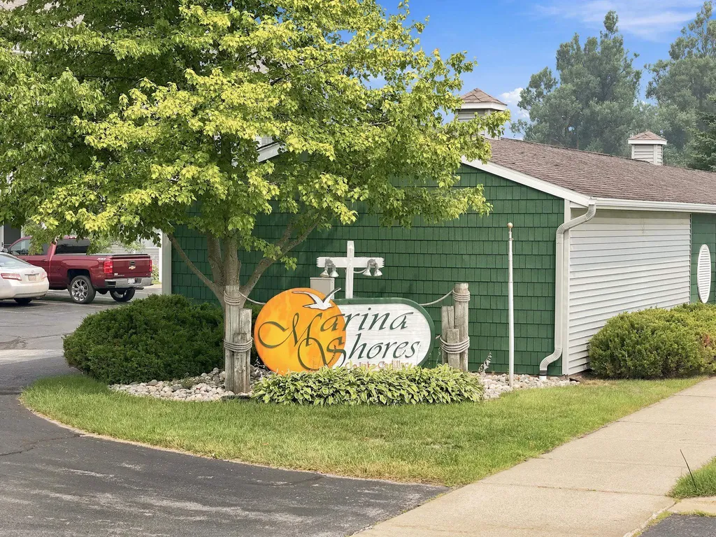 632 S Lake Street Cadillac City MI 49601