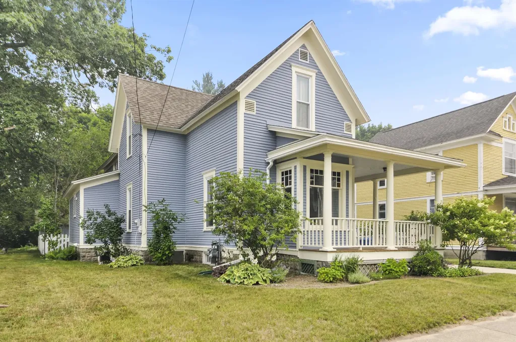 846 Farrar Street Cadillac City MI 49601