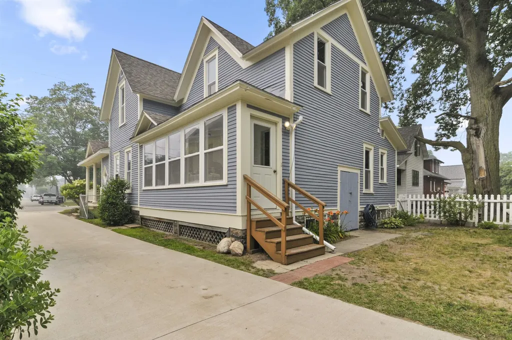 846 Farrar Street Cadillac City MI 49601