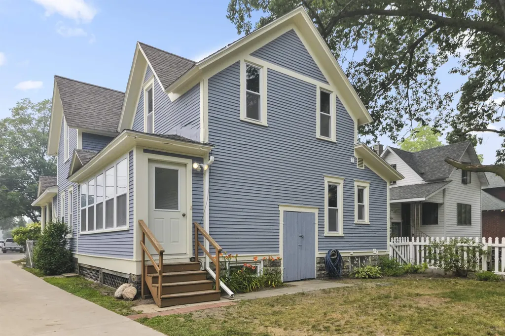 846 Farrar Street Cadillac City MI 49601