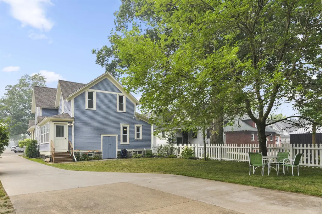 846 Farrar Street Cadillac City MI 49601