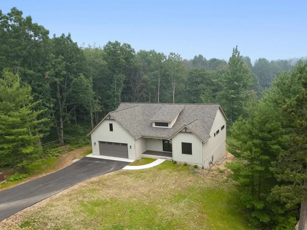 3494 Village Circle Drive East Bay Township MI 49686