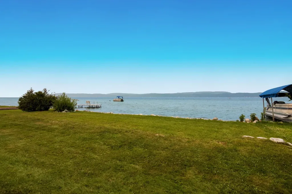 6335 Crystal Avenue Benzonia Township MI 49617