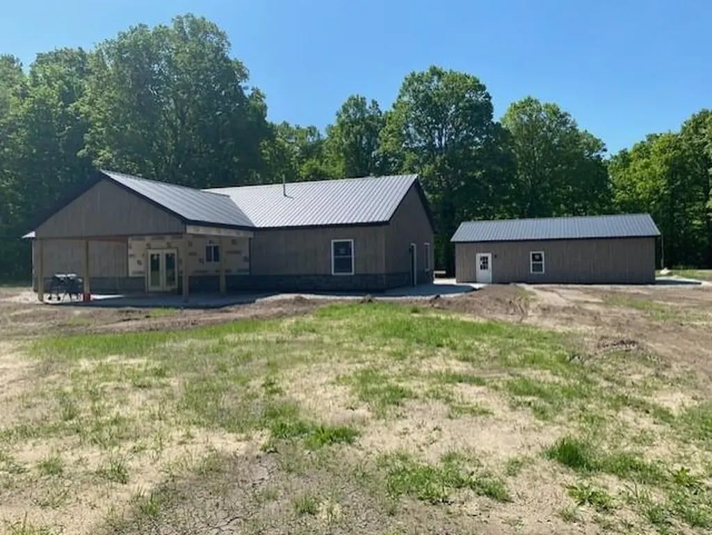 802 W 4 Road Hanover Township MI 49690
