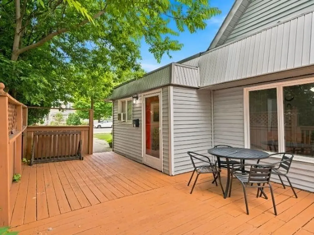 143 S Benzie Boulevard Benzonia Township MI 49617