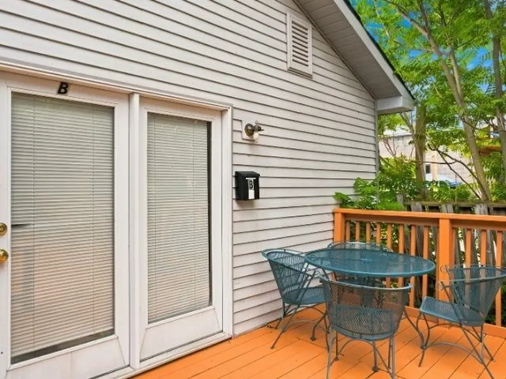 143 S Benzie Boulevard Benzonia Township MI 49617