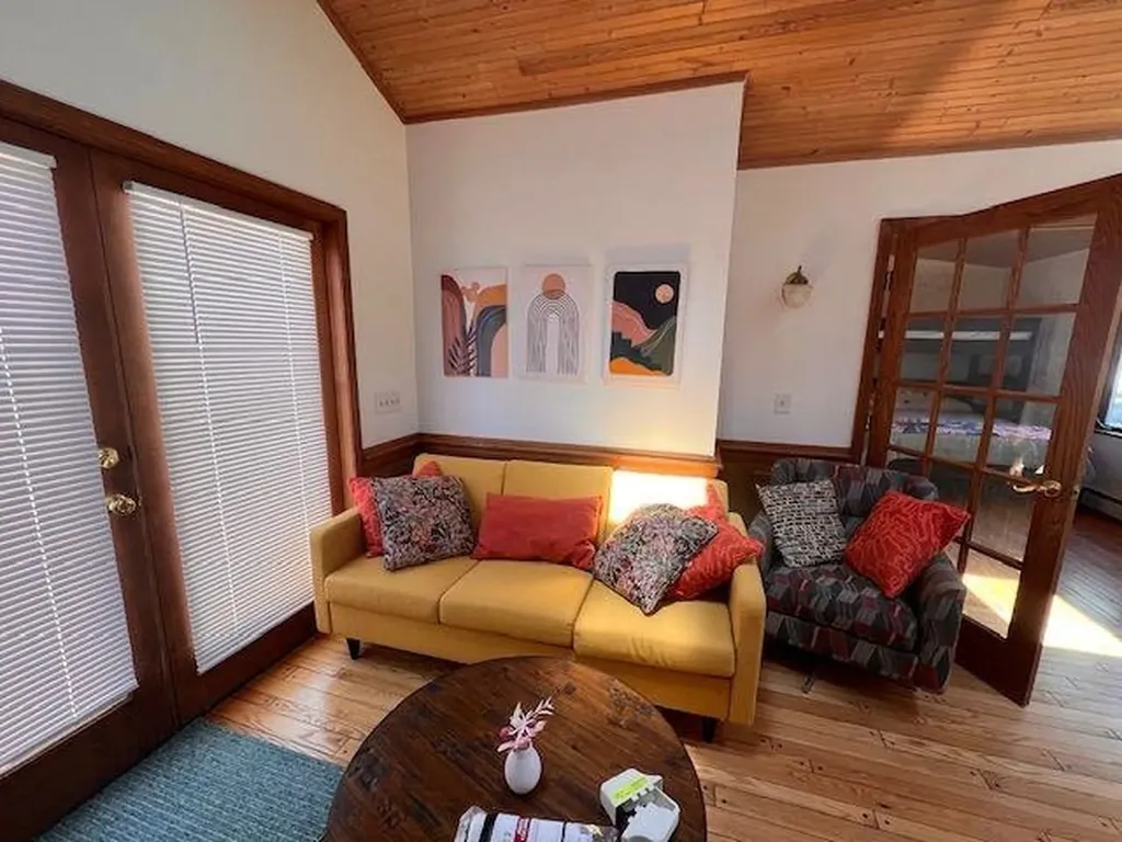 143 S Benzie Boulevard Benzonia Township MI 49617