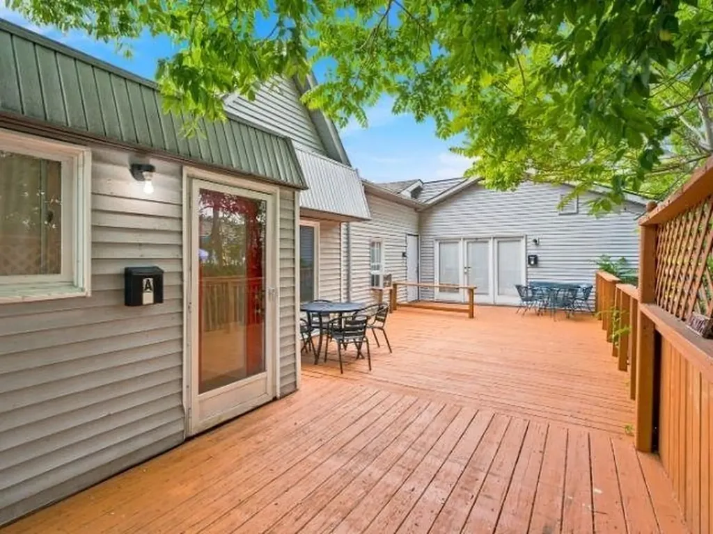 143 S Benzie Boulevard Benzonia Township MI 49617