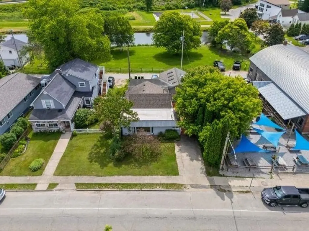 143 S Benzie Boulevard Benzonia Township MI 49617