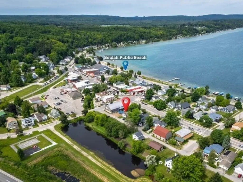 143 S Benzie Boulevard Benzonia Township MI 49617