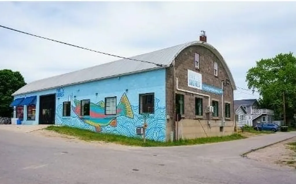143 S Benzie Boulevard Benzonia Township MI 49617