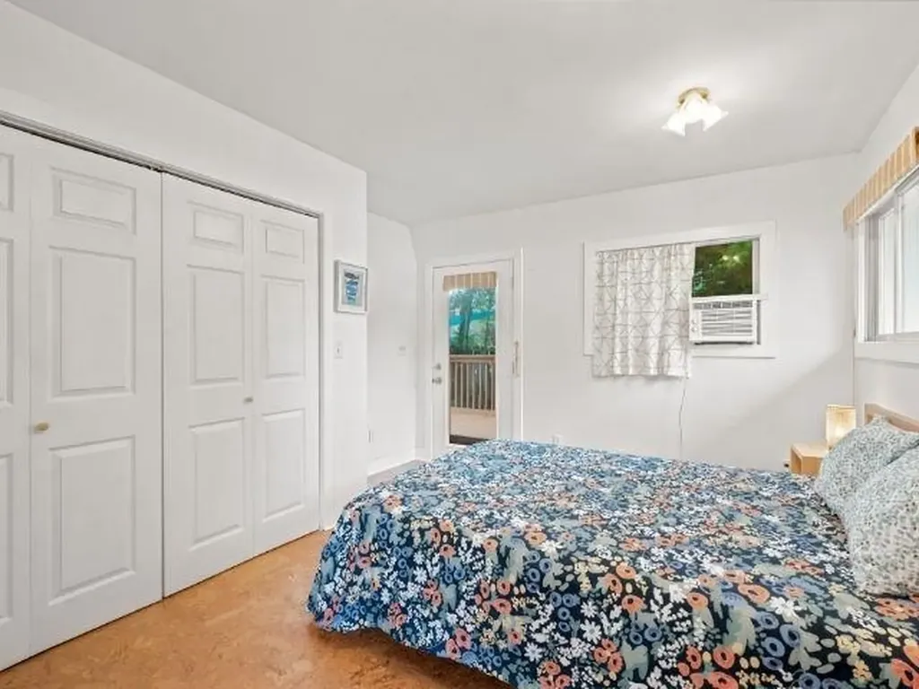 143 S Benzie Boulevard Benzonia Township MI 49617