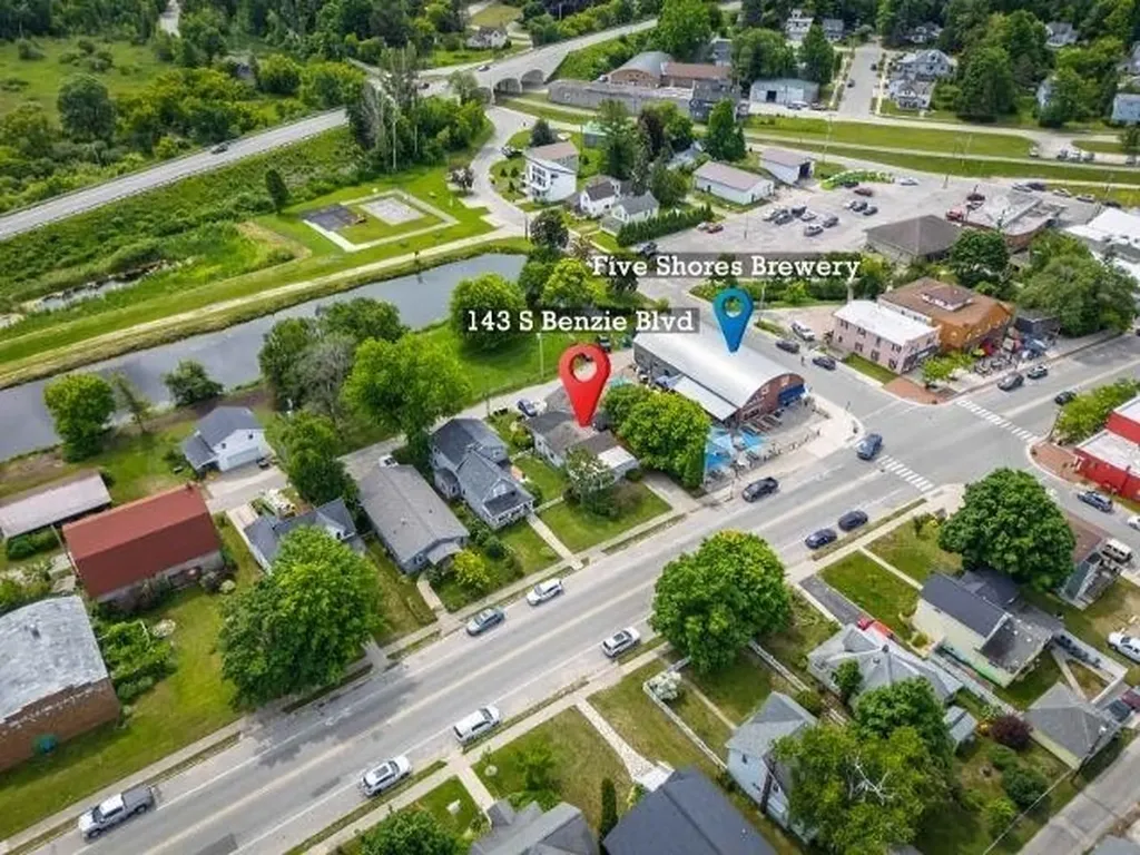 143 S Benzie Boulevard Benzonia Township MI 49617
