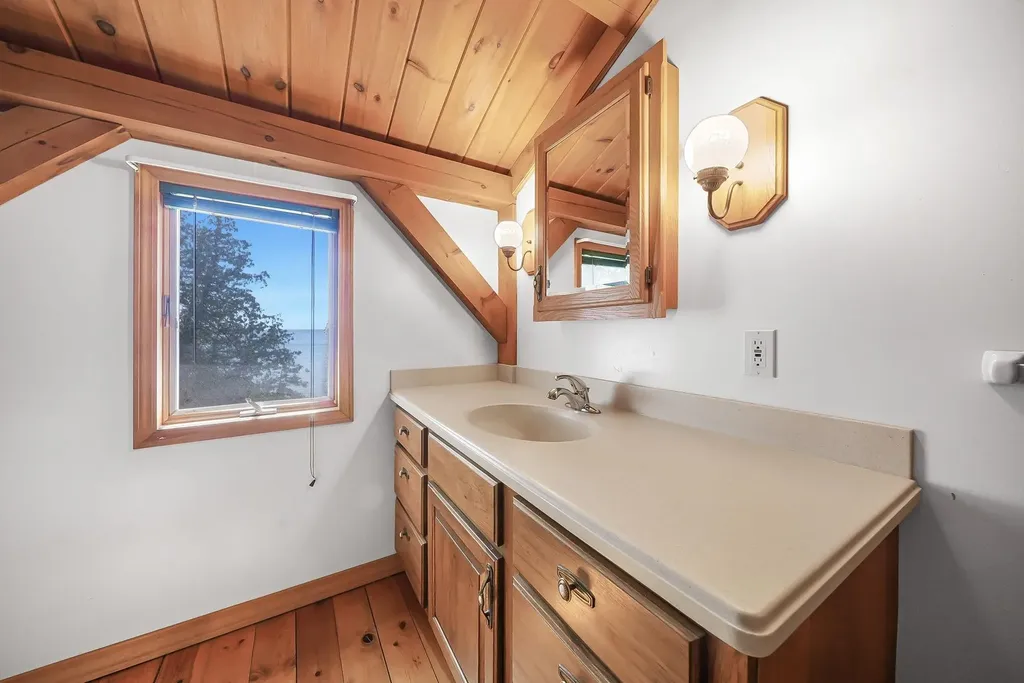 1275 S Nanagosa Trail Suttons Bay Township MI 49682