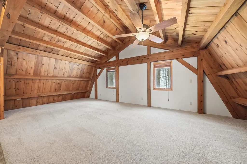 1275 S Nanagosa Trail Suttons Bay Township MI 49682