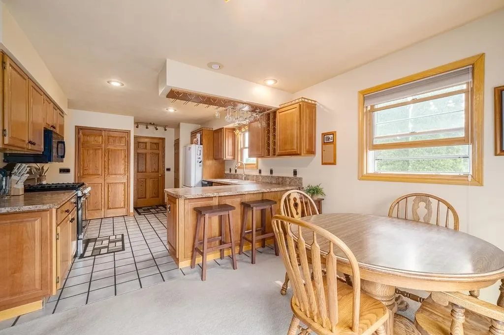 6025 Country Cove Long Lake Township MI 49685