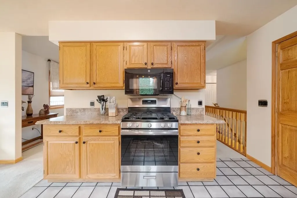 6025 Country Cove Long Lake Township MI 49685