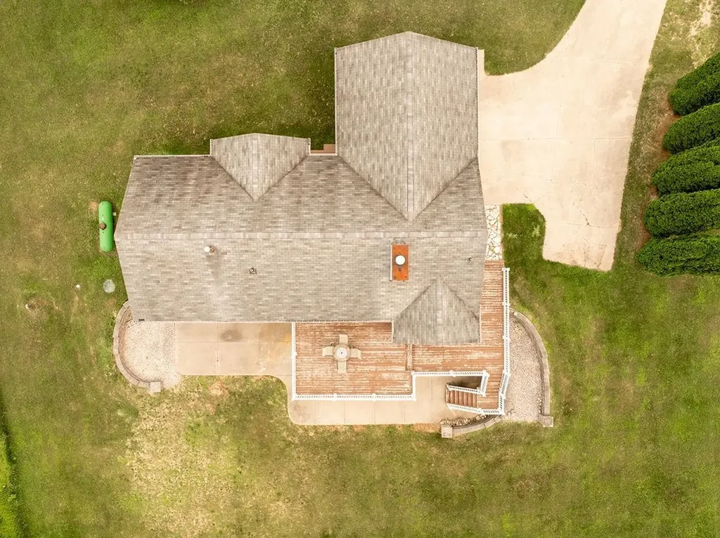 6025 Country Cove Long Lake Township MI 49685