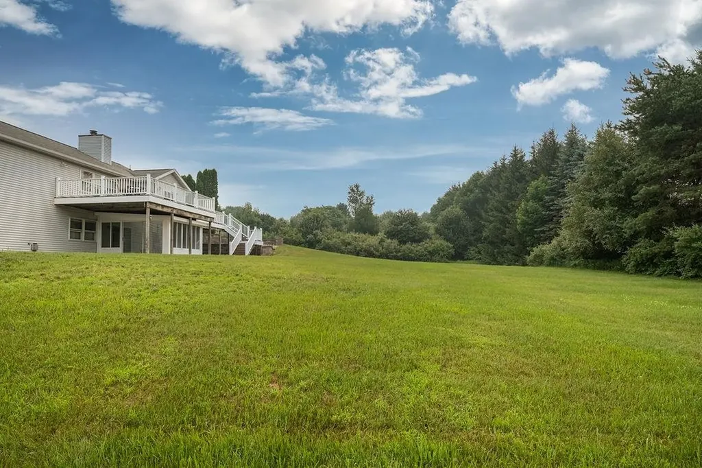 6025 Country Cove Long Lake Township MI 49685