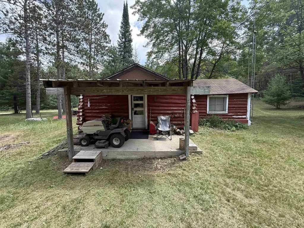 13276 S Sharon Road, SE Garfield Township MI 49633