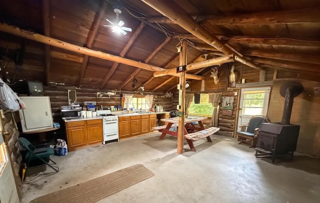 13276 S Sharon Road, SE Garfield Township MI 49633