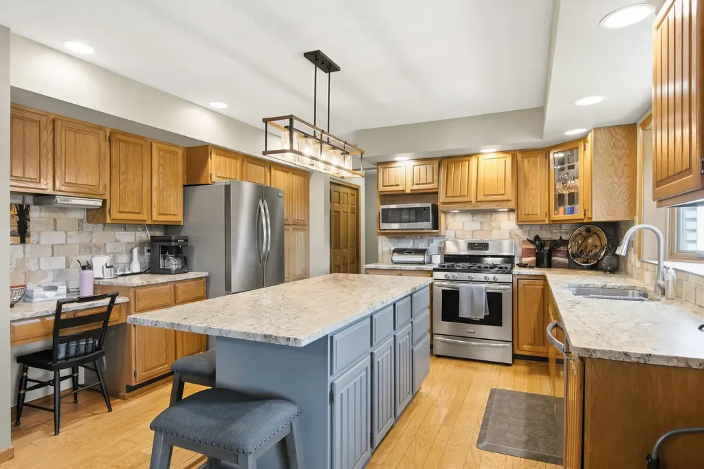 9770 E Valley Hills Drive Elmwood Charter Township MI 49684