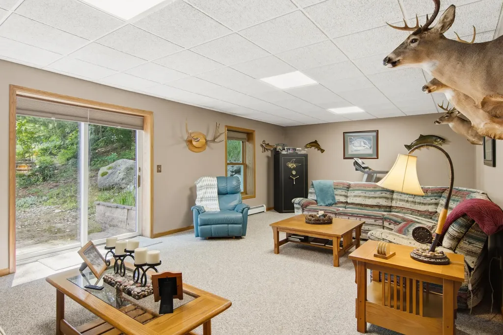 9770 E Valley Hills Drive Elmwood Charter Township MI 49684