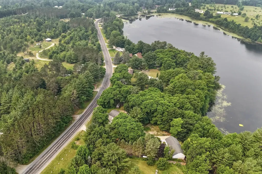6287 Ingersoll Road SW Springfield Township MI 49633