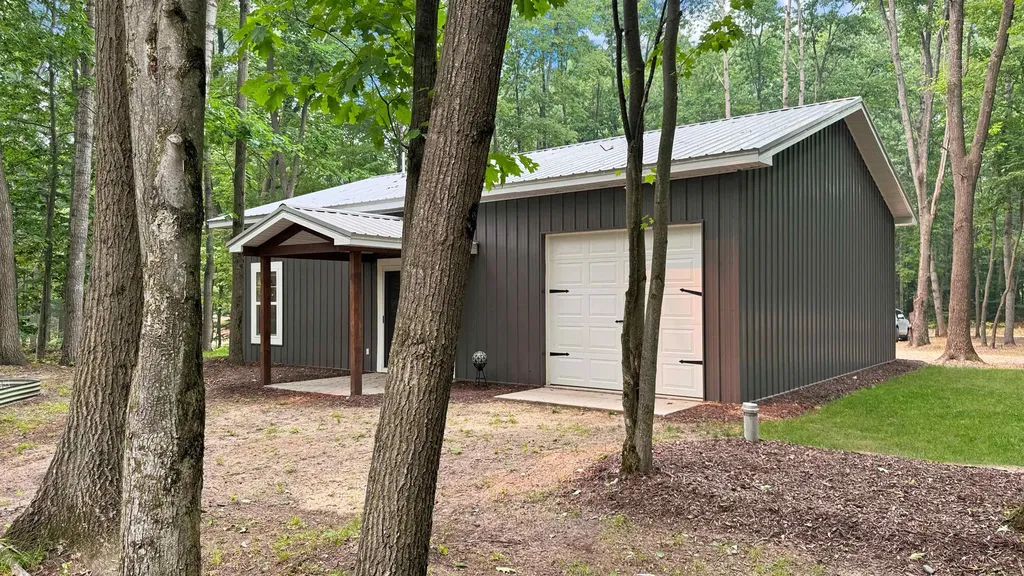 99 Middle Trail Rose Lake Township MI 49655