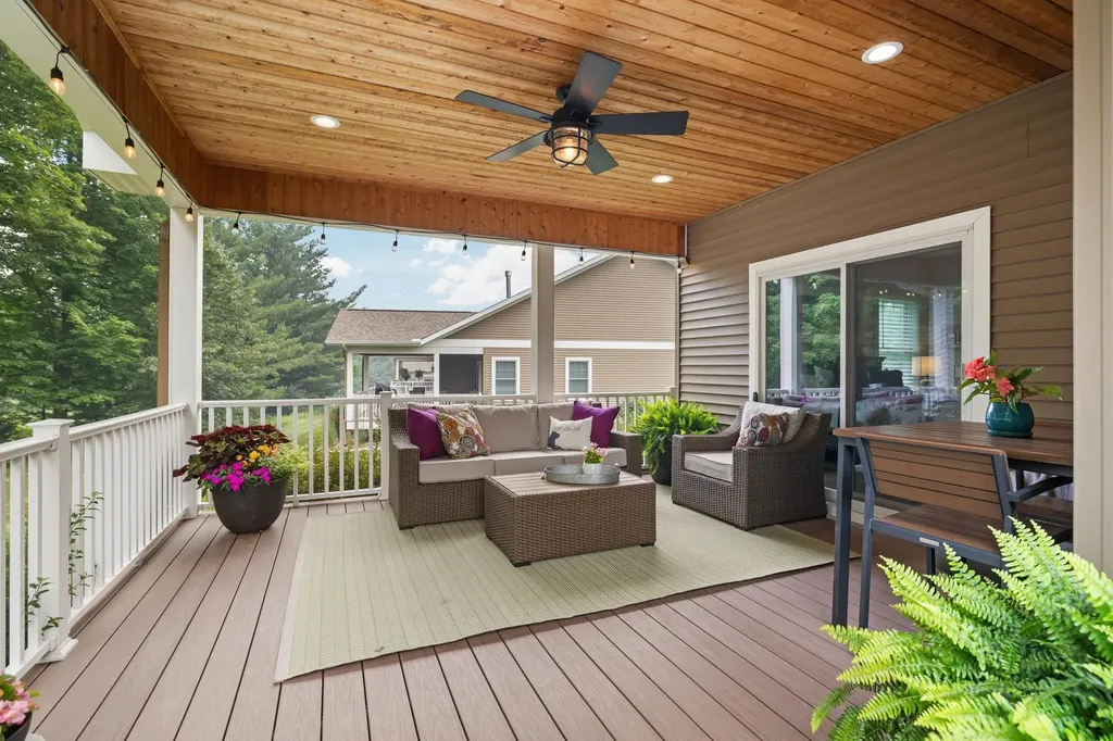 2256 Chelsea Lane Garfield Charter Township MI 49685