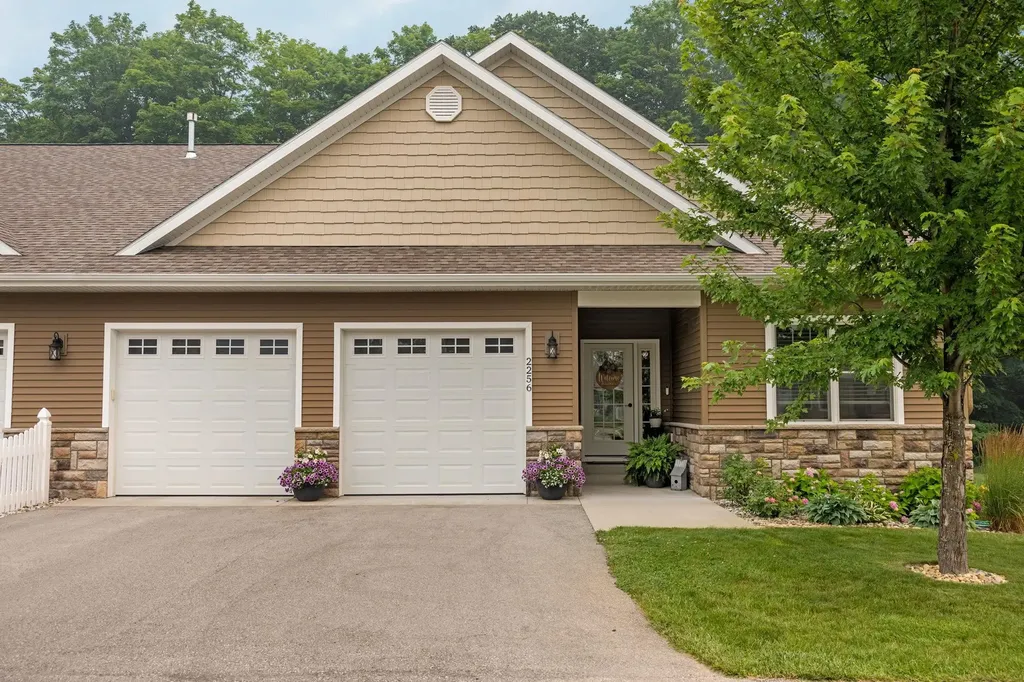 2256 Chelsea Lane Garfield Charter Township MI 49685