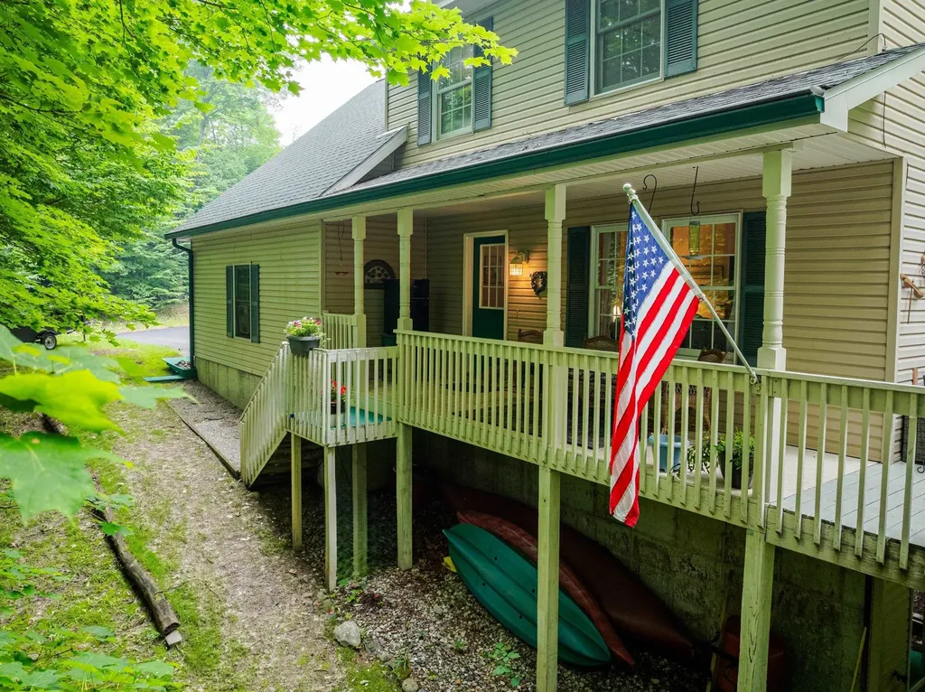 209 Black Ridge Court East Bay Township MI 49696