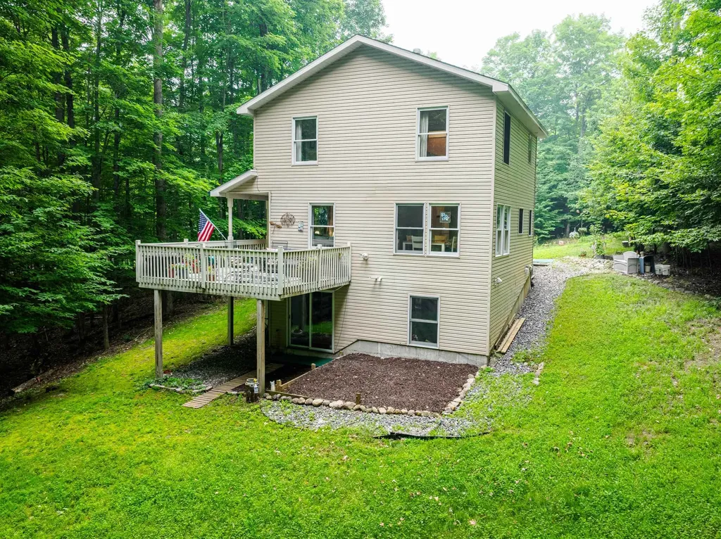 209 Black Ridge Court East Bay Township MI 49696