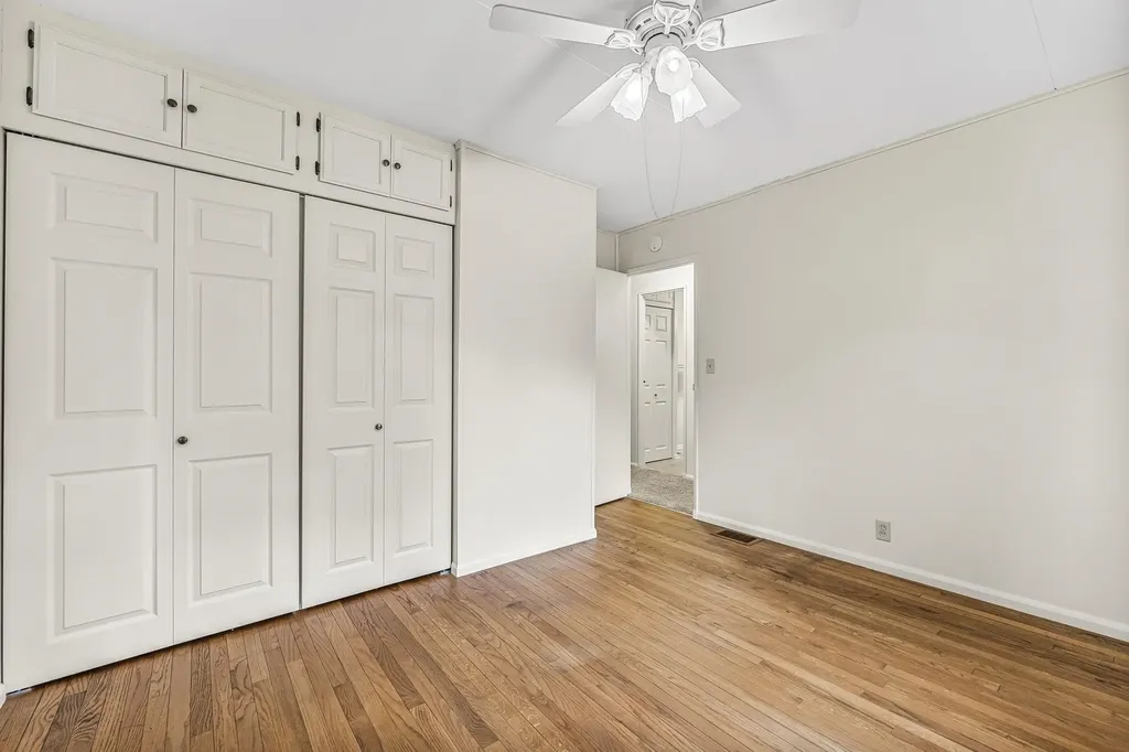 805 Indian Trail Boulevard East Bay Township MI 49686