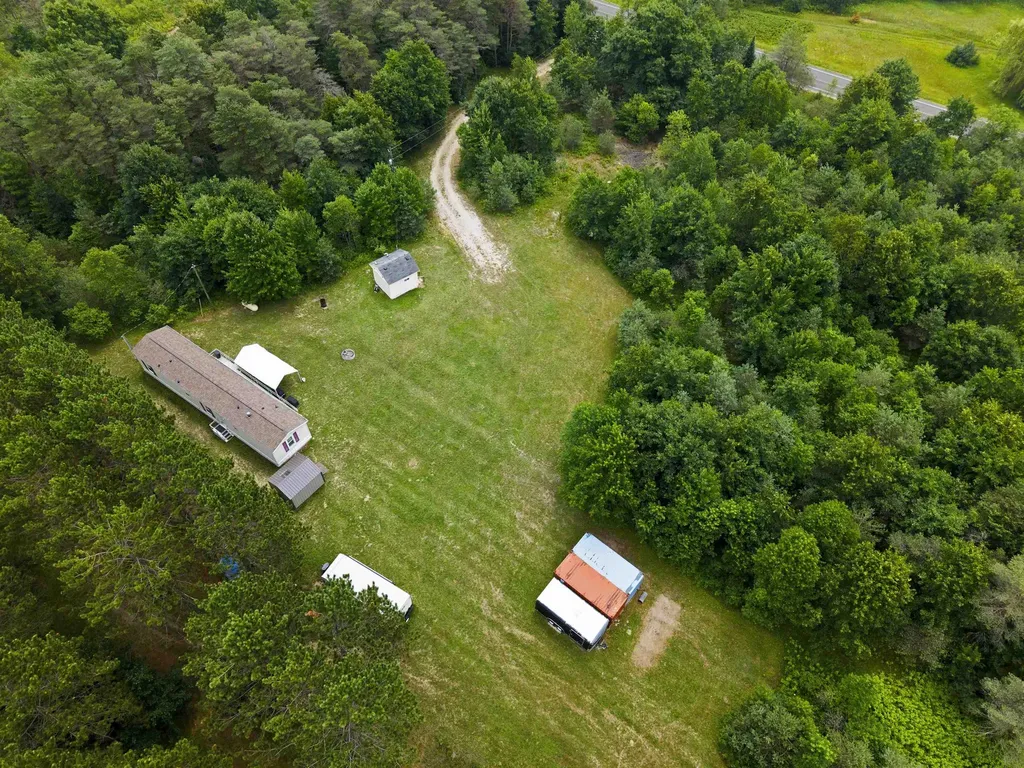 3512 SW Ingersoll Road Springfield Township MI 49633