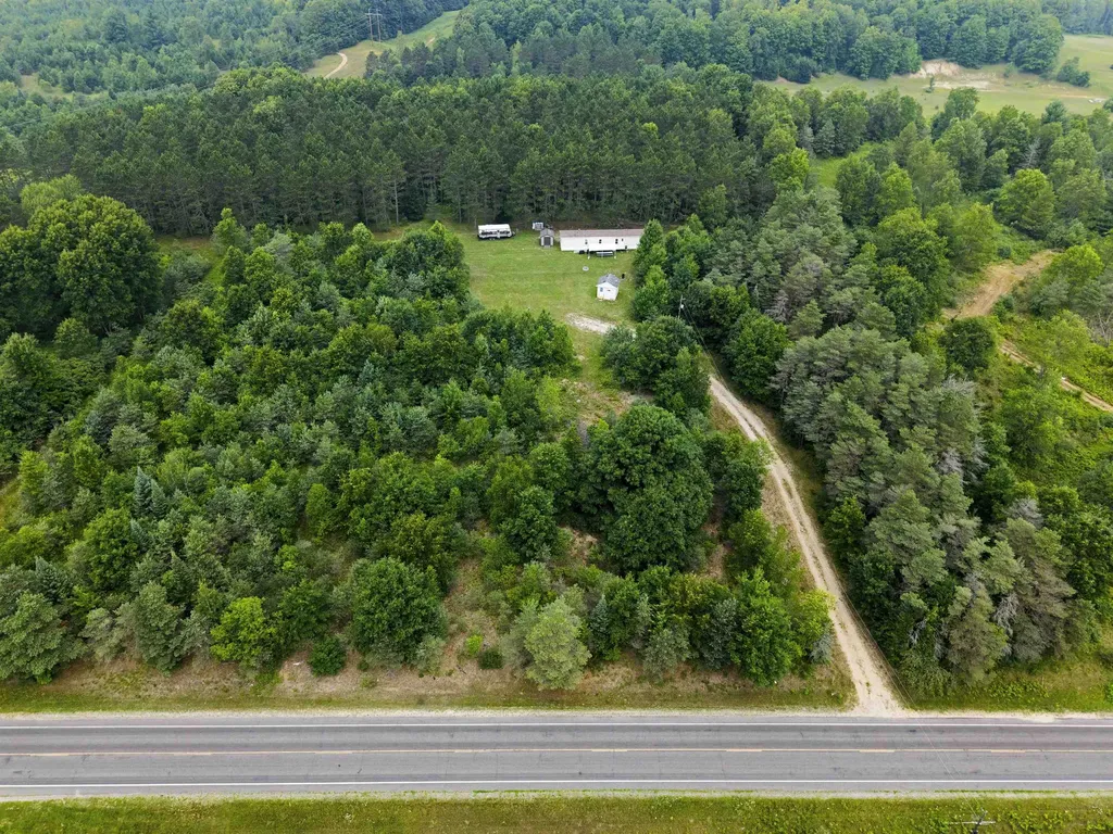3512 SW Ingersoll Road Springfield Township MI 49633