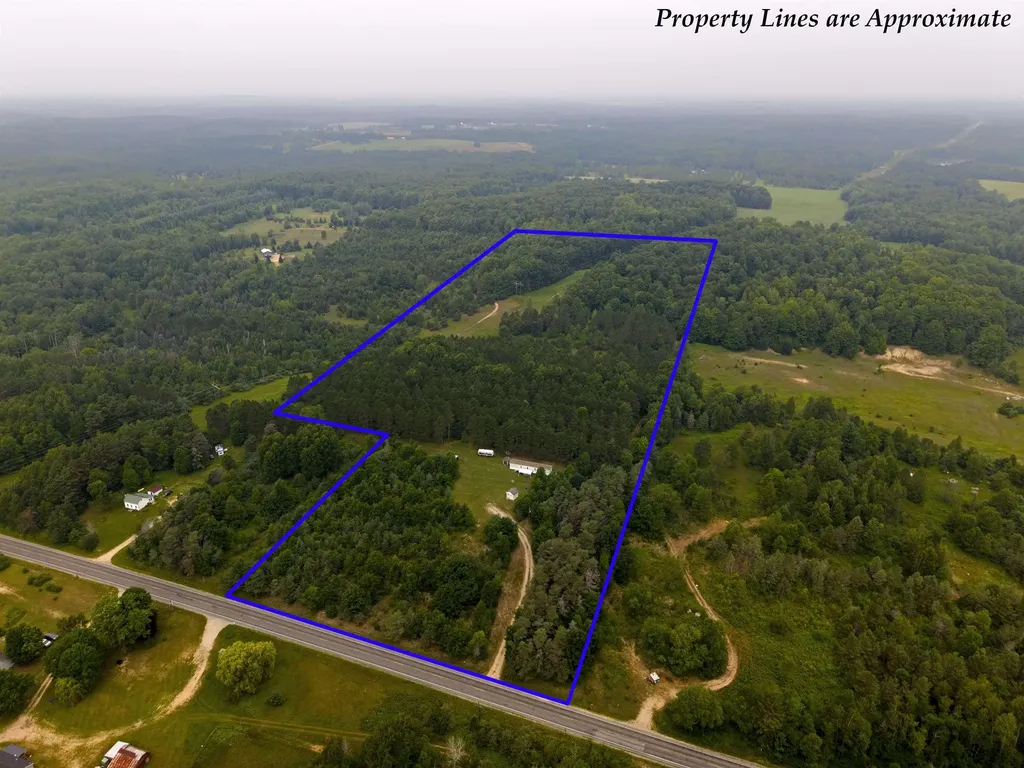 3512 SW Ingersoll Road Springfield Township MI 49633