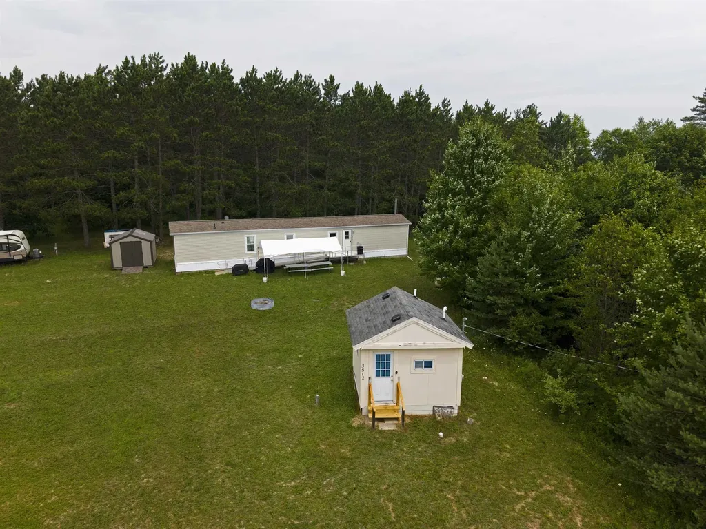 3512 SW Ingersoll Road Springfield Township MI 49633