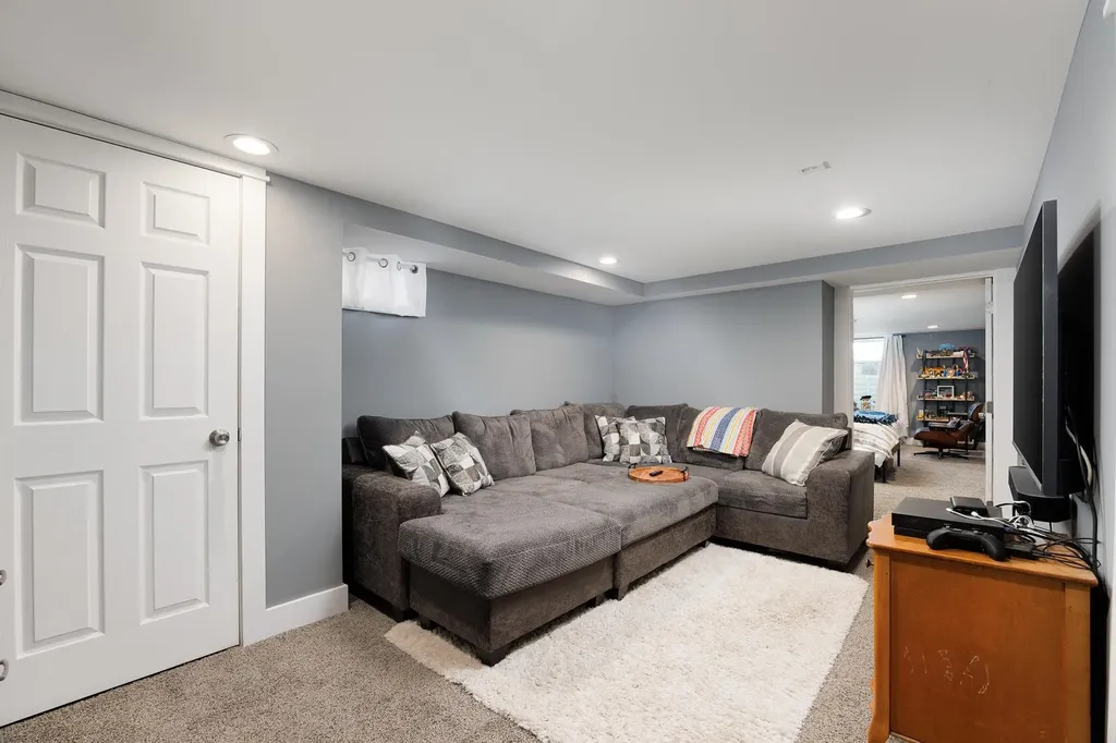 1022 Centre Street Traverse City City MI 49686
