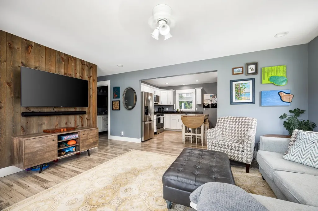 1022 Centre Street Traverse City City MI 49686