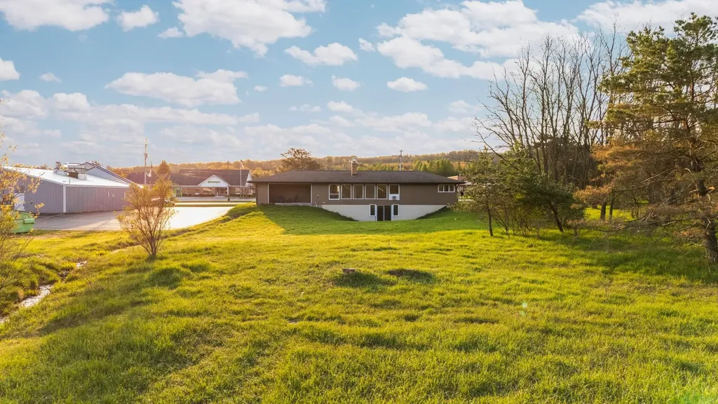 402 S Division Street Kearney Township MI 49615