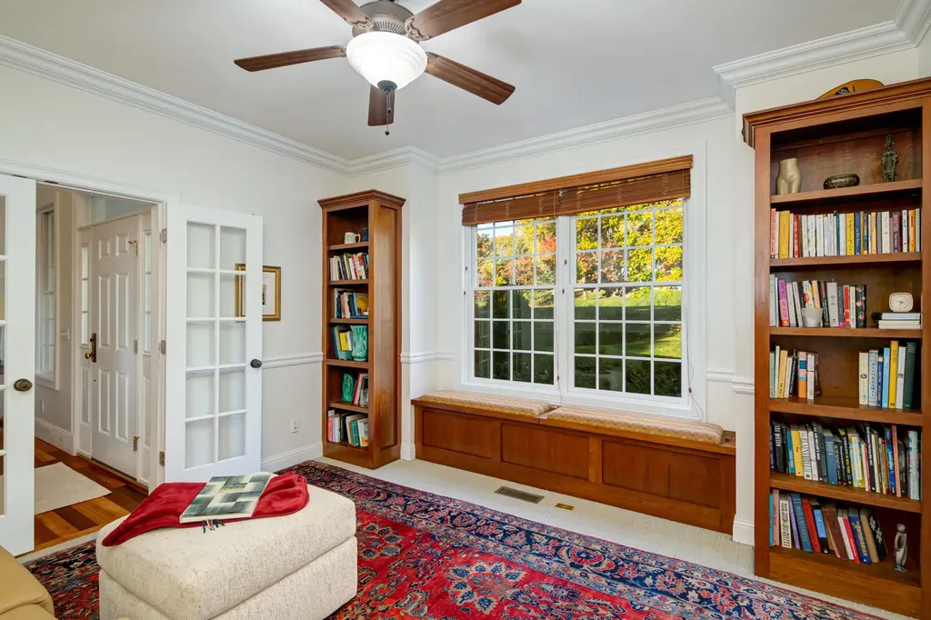 6436 Peregrin Court Peninsula Township MI 49686