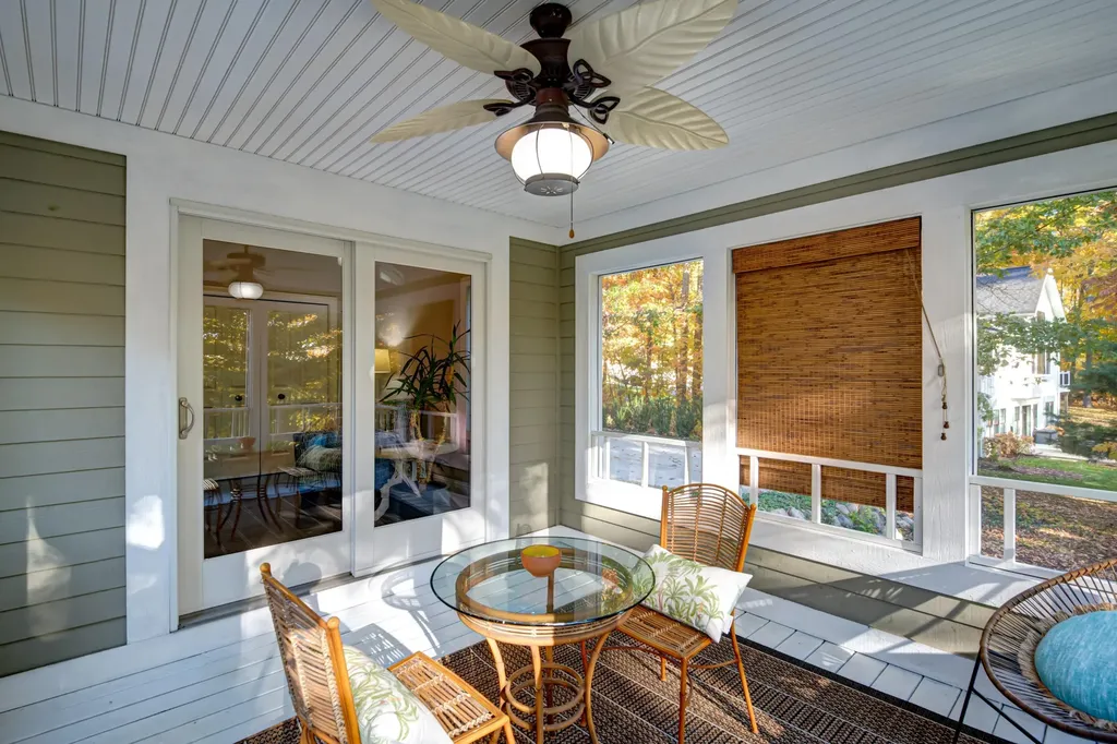 6436 Peregrin Court Peninsula Township MI 49686