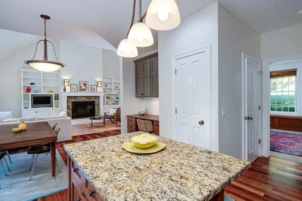 6436 Peregrin Court Peninsula Township MI 49686