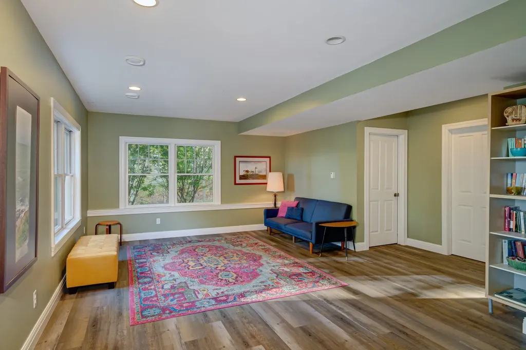 6436 Peregrin Court Peninsula Township MI 49686
