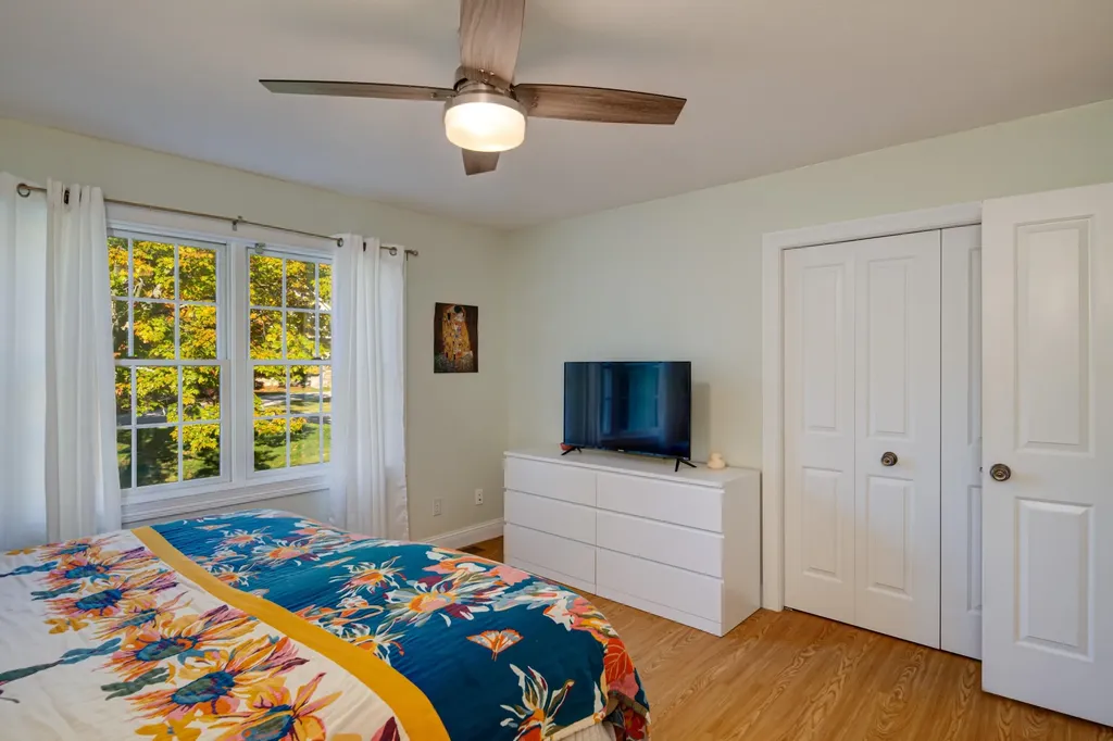 6436 Peregrin Court Peninsula Township MI 49686