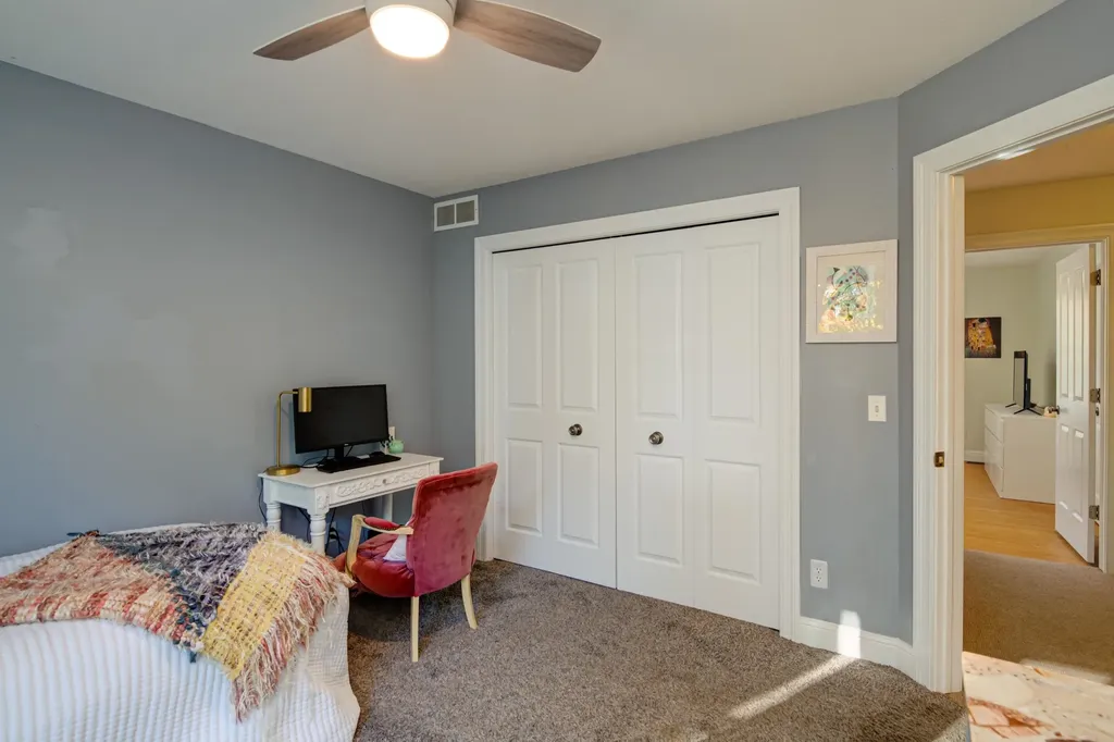 6436 Peregrin Court Peninsula Township MI 49686