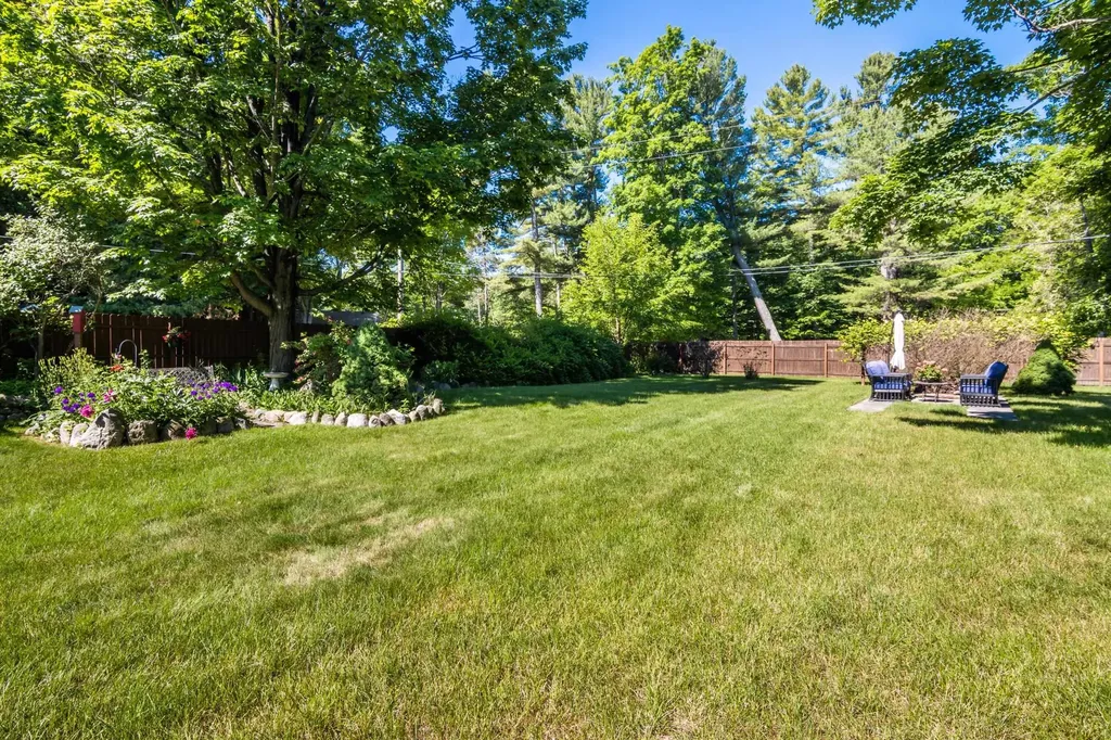 906 Livingston Elk Rapids Township MI 49629