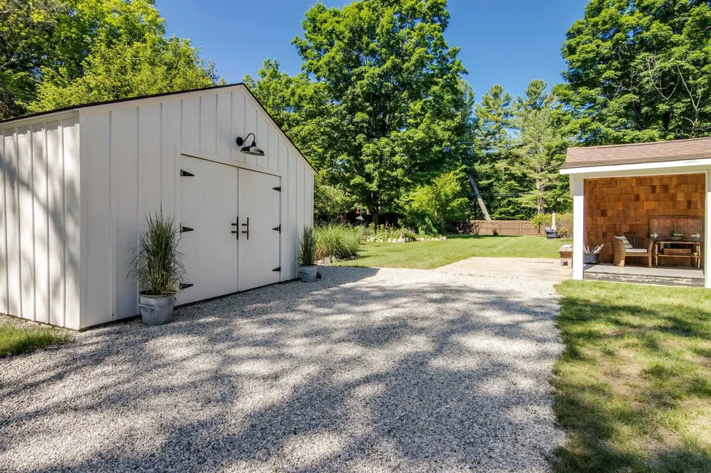 906 Livingston Elk Rapids Township MI 49629