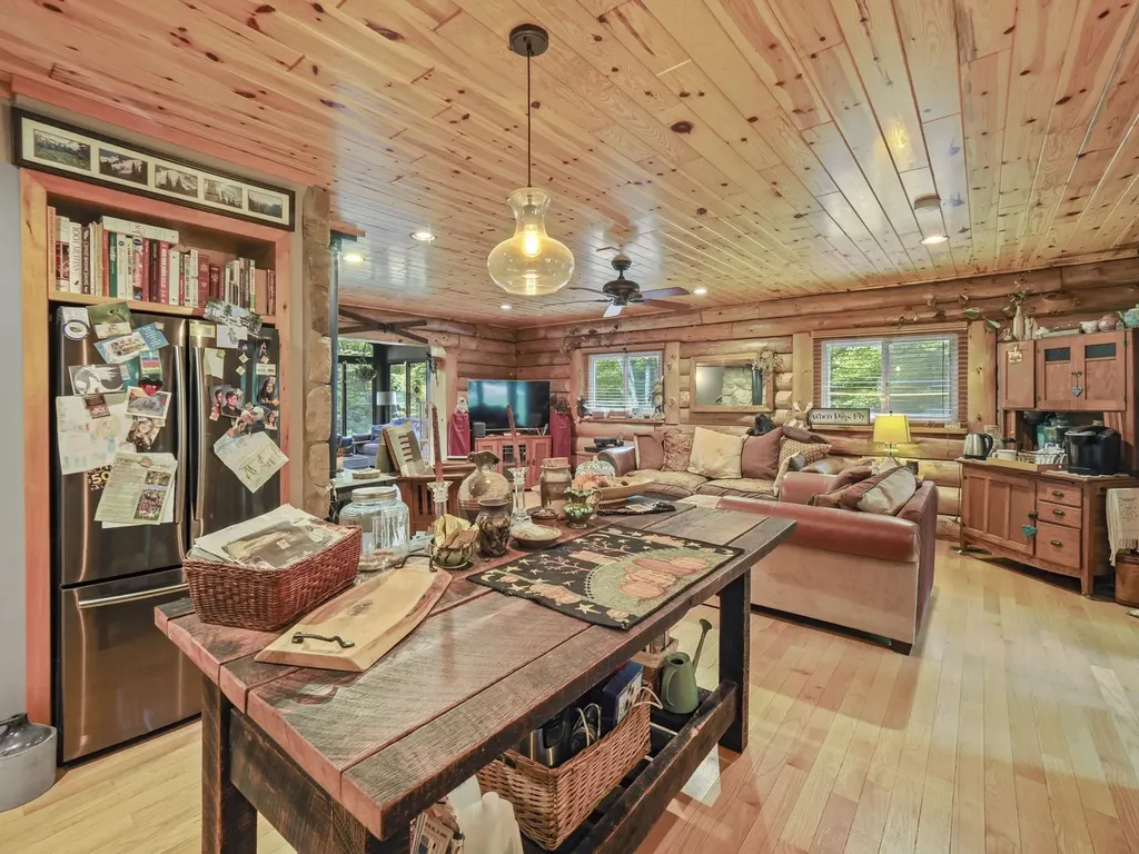 9098 Sunset Trail, NE Blue Lake Township MI 49659